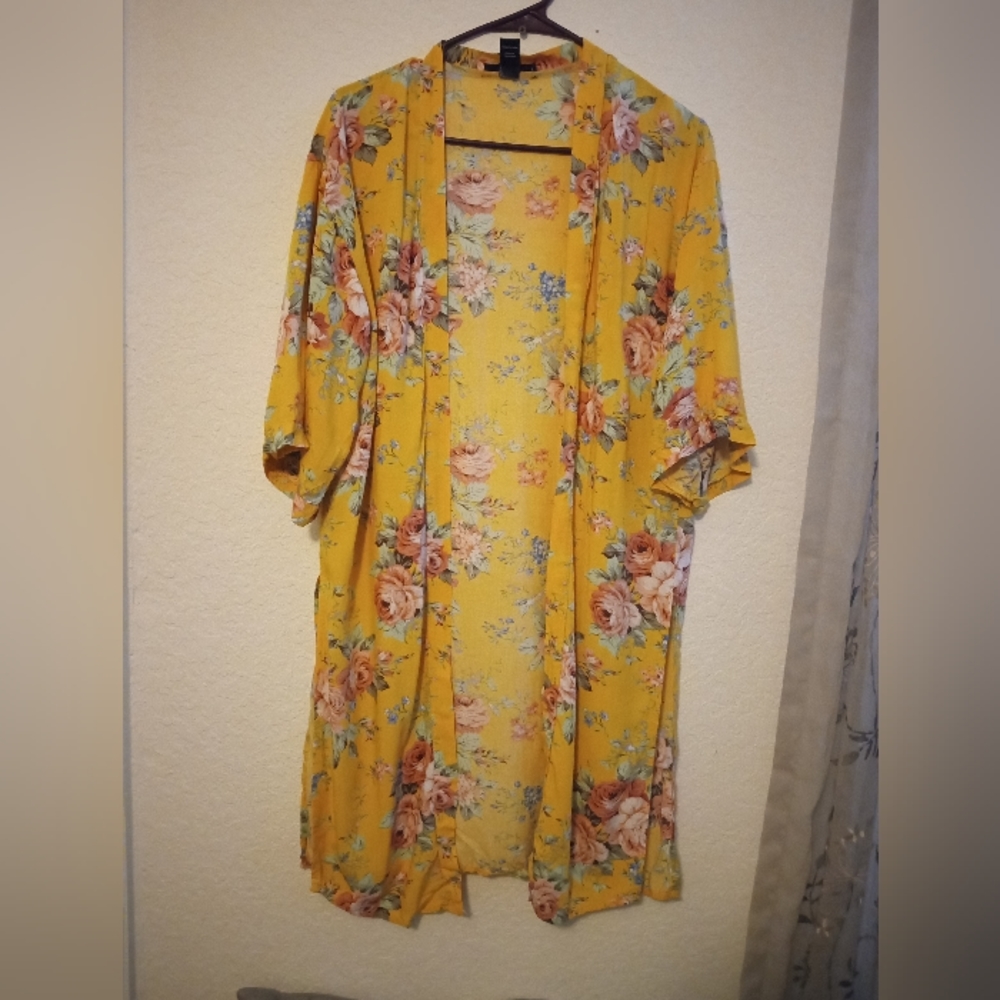 Yellow Floral Wrap